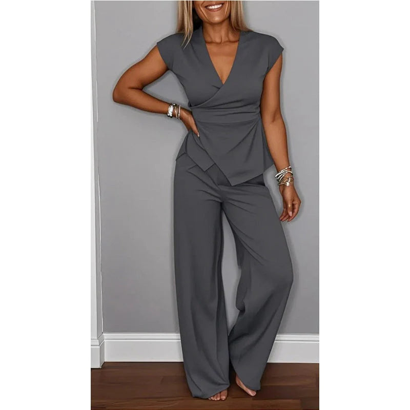 PALMIRA | Elegante Set met V-Hals Top en Wijde Pijpen Broek